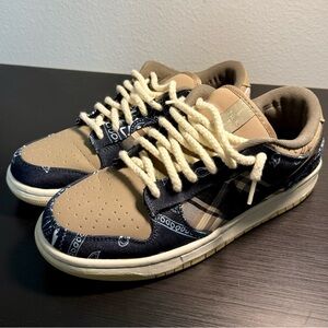 Nike Dunk Low SB x Travis Scott